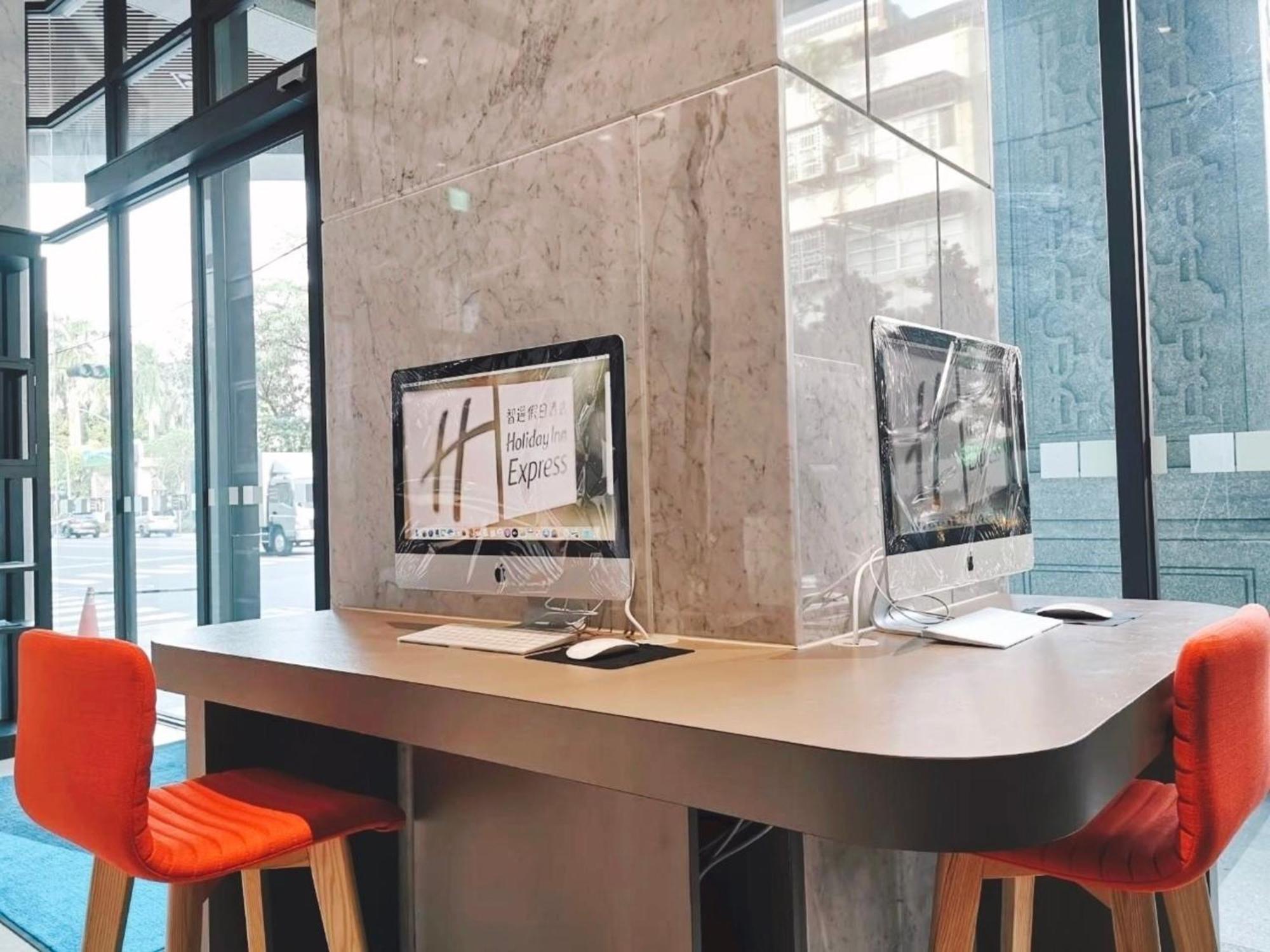 Holiday Inn Express Kaohsiung Love River By Ihg Exteriér fotografie